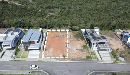 Terreno/Lote totalmente plano no Condomínio Green Park com 640m2