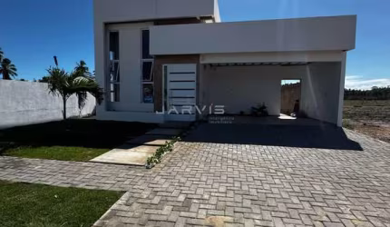 Casa em condomínio fechado na praia de Japaratinga