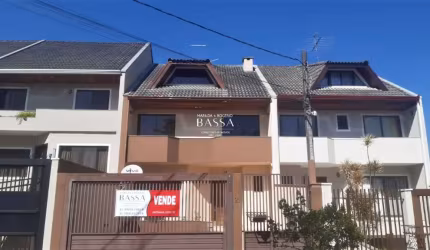 Sobrado Triplex - Bairro Jardim Aristocrata - São José dos Pinhais - Pr