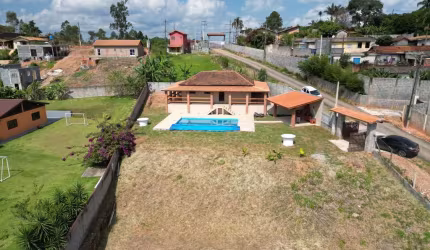 Linda Chácara em Loteamento fechado com 1500 m