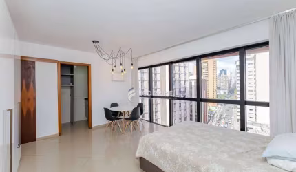 Apartamento com 1 dormitório para alugar, 33 m² por R$ 2.550,00/mês - Centro - Curitiba/PR