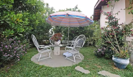 Casa com 3 dormitórios à venda, 244 m² por R$ 1.900.000,00 - São Braz - Curitiba/PR