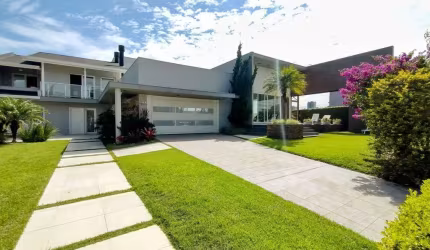 Casa com 4 quartos à venda no Santa Lúcia do Piaí, Caxias do Sul  por R$ 2.800.000