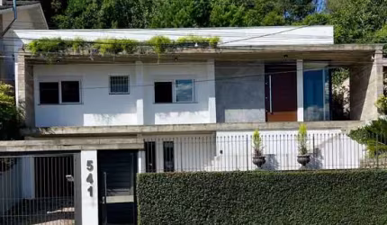 Casa com 4 quartos à venda na Colina Sorriso, Caxias do Sul  por R$ 2.390.000