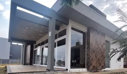 Casa com 2 quartos à venda no São Luiz, Caxias do Sul  por R$ 1.200.000