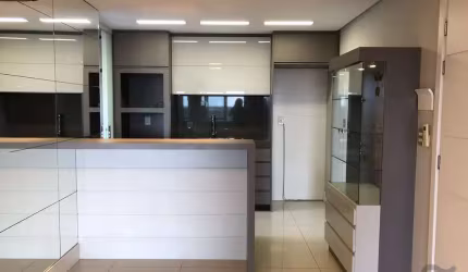 Apartamento com 2 quartos à venda na Colina Sorriso, Caxias do Sul  por R$ 590.000