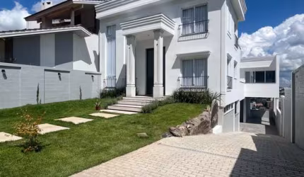 Casa com 4 quartos à venda na Nossa Senhora da Saúde, Caxias do Sul  por R$ 2.750.000