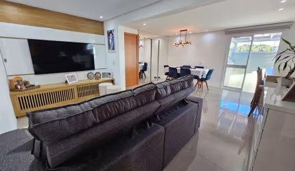 Apartamento com 2 quartos à venda no Vinhedos, Caxias do Sul  por R$ 650.000
