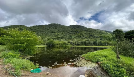 Sítio para Venda em Pacatuba, Alto São João, 4 dormitórios, 1 suíte, 2 banheiros, 10 vagas
