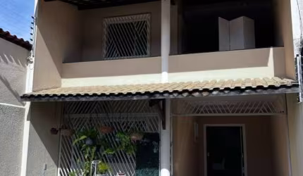 Casa Duplex/Usada para Venda em Fortaleza, Maraponga, 4 dormitórios, 3 suítes, 3 banheiros, 4 vagas