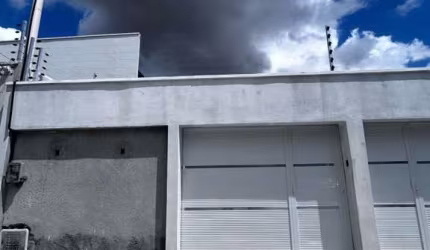 Casa para Venda em Fortaleza, Parangaba, 3 dormitórios, 1 suíte, 2 banheiros, 2 vagas