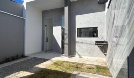 Casa para Venda em Maracanaú, Menino Jesus de Praga, 3 dormitórios, 2 suítes, 3 banheiros, 1 vaga