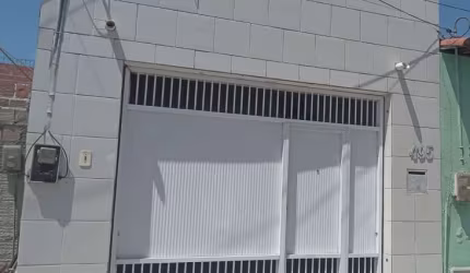 Casa para Venda em Fortaleza, monte Castelo, 2 dormitórios, 2 suítes, 2 banheiros, 1 vaga