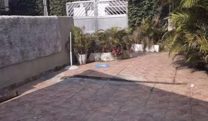Terreno com 270m² - 2 Casas - Presidente Altino