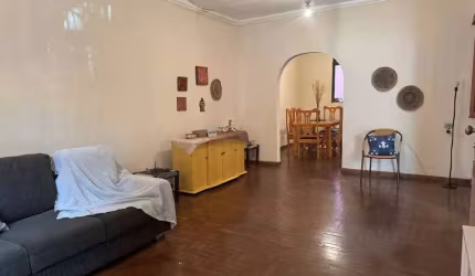 Casa LOCAÇÃO OU VENDA na Vila Campesina com 03 dormitórios e 2 vagas