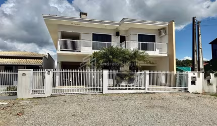 Casa com 6 quartos à venda na Rua Armazém 93, Ubatuba, São Francisco do Sul por R$ 1.100.000