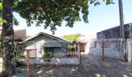 Casa de Madeira à Venda na Vila Rodrigues com 3 dormitórios