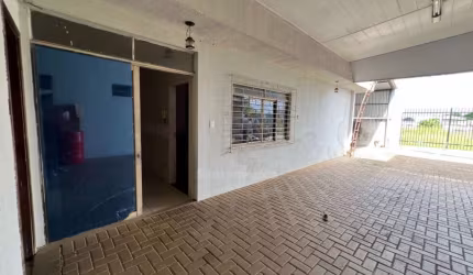 Casa comercial para locação com 4 salas no Jardim Shangri-la A, Região Oeste de Londrina