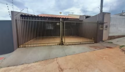 Casa geminada para locação com 3 quartos na Região Norte de Londrina