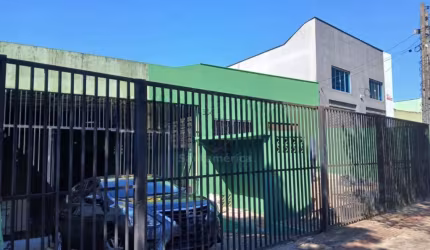 Barracão Comercial para alugar com escritório e 4 banheiros na Região Norte de Londrina
