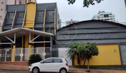 Casa comercial com 14 salas e 1,362,22m² de área útil para alugar no centro