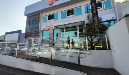 Sala comercial de 100m² no centro de Londrina