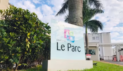 Apartamento à Venda no Spazio Le Parc em Londrina com 2 quartos