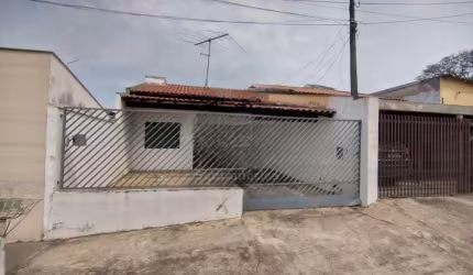 Casa à Venda no Jardim Guararapes com 2 quartos - Região Leste de Londrina