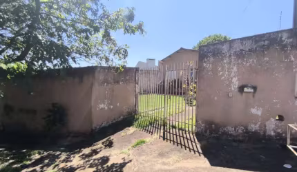 Casa à venda com 2 quartos no Califórnia em Londrina