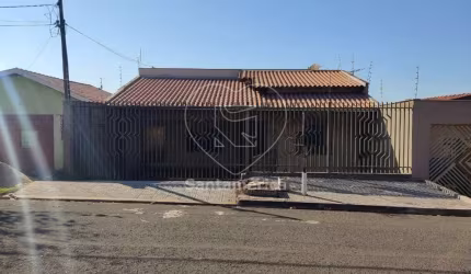 Casa à Venda com 3 Dormitórios no Vivi Xavier, Londrina