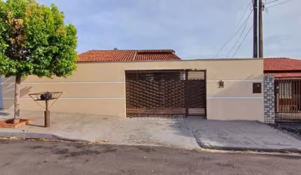 Casa à venda Jardim Dom Pedro II - com 3 quartos sendo 1 suíte