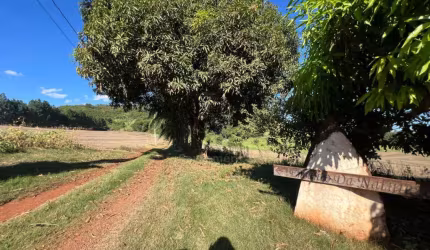 Chácara à Venda no Recanto Fazenda Nata - com 3 quartos, sendo 1 suíte