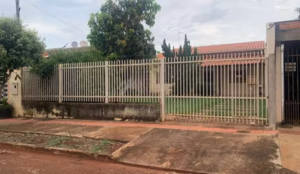 Casa à Venda no Jardim Paris com 2 quartos - Região Norte