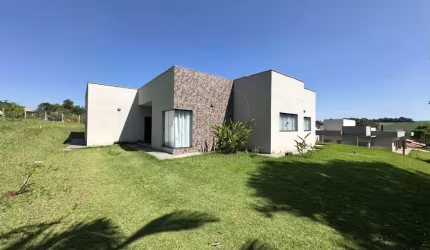Casa no Condomínio Estância Cabral à venda com 2 quartos sendo 1 suíte