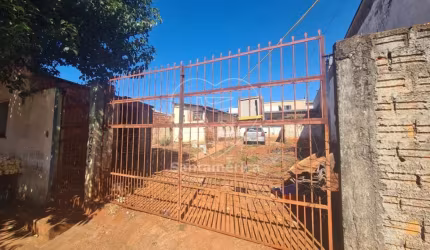 Terreno para venda com 300m² em Cambé.