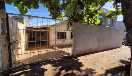 Casa à Venda no Conjunto Vivi Xavier, com 3 Quartos