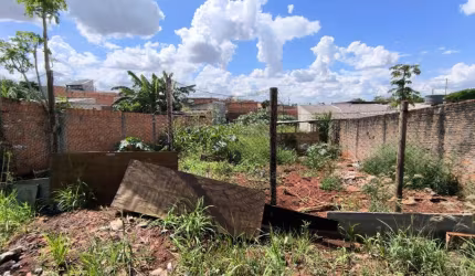 Terreno à venda no Jardim Vitória em Cambé