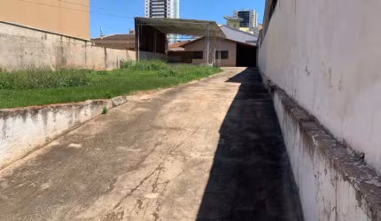 Casa à Venda no Guanabara em Londrina com 3 Dormitórios