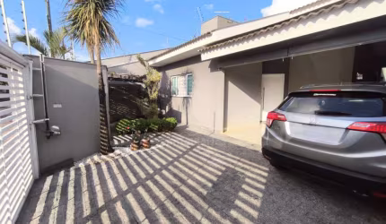 Casa à Venda com 2 Dormitórios, Suíte e Ar Condicionado, Próxima à Avenida Europa