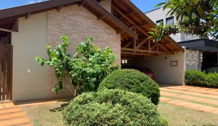 Casa à Venda no Residencial Acácia Imperial, 3 dormitórios e 1 suíte