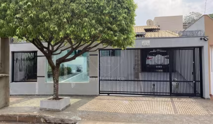 Casa à Venda no Jardim Hedy em Londrina com 2 Dormitórios
