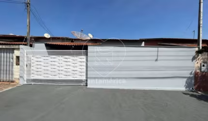 Casa à Venda com 2 Dormitórios no Jardim Dom Vicente