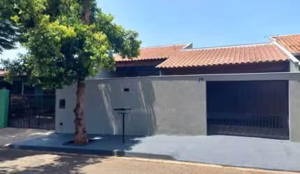 Casa à Venda na Região Norte de Londrina com 3 Dormitórios e 1 Suíte