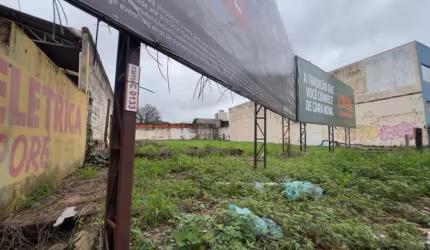 Terreno Comercial na região Central à Venda.