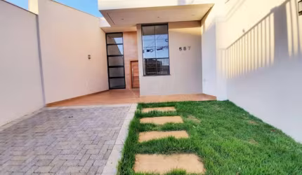 Casa residencial com 137m² á venda em Londrina.