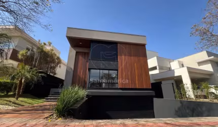 Casa com 5 suítes à venda no Alphaville II
