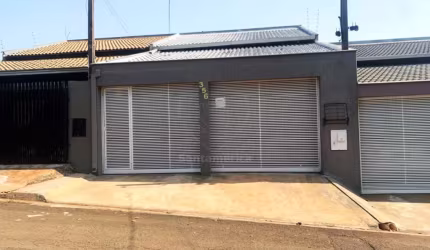 Casa para Venda com 3 Dormitórios e 1 Suite