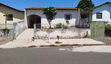 Casa para venda na região Norte de Londrina