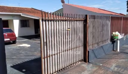 3 Casas a venda com 63m² de área localizada próxima da Avenida Saul Elkind.