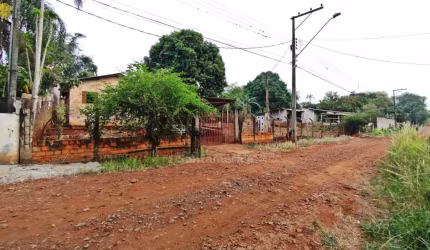 Chácara à Venda com 80m² em Londrina